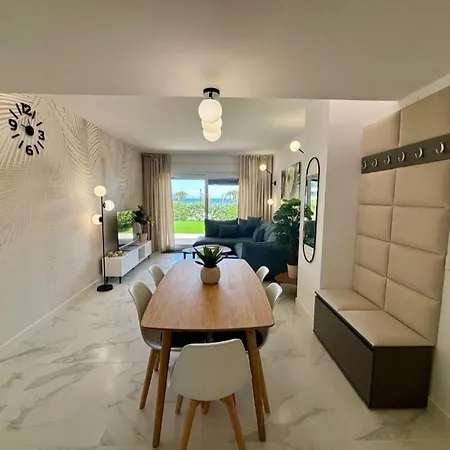 Posidonia ,punta Prima Apartment *